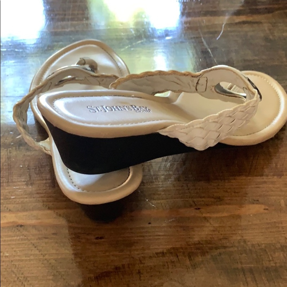 Sandals - Picture 2 of 2